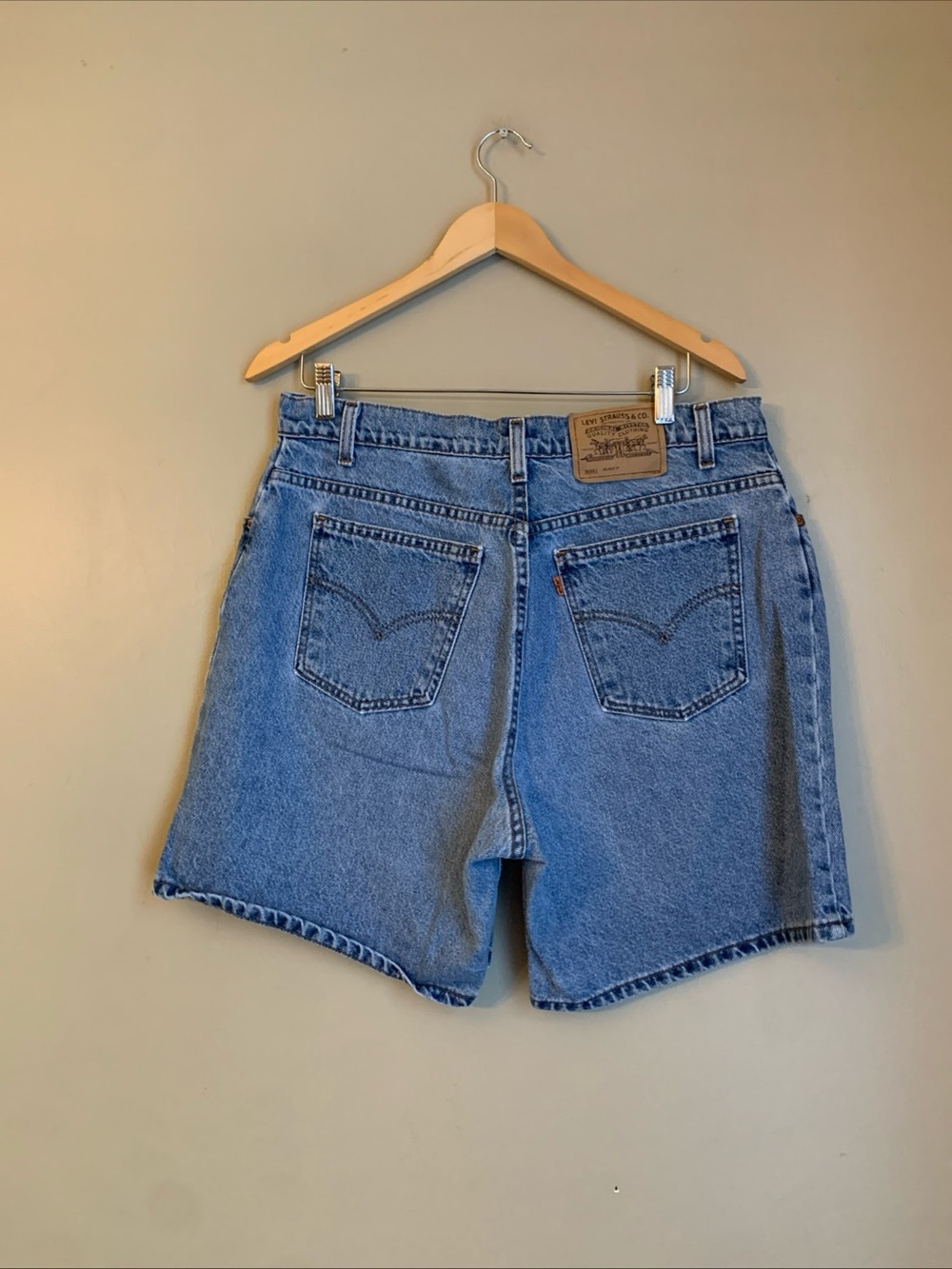 Levis Vintage 951 Denim Jean Shorts Made In USA Orange Tab Womens 16 Light Wash